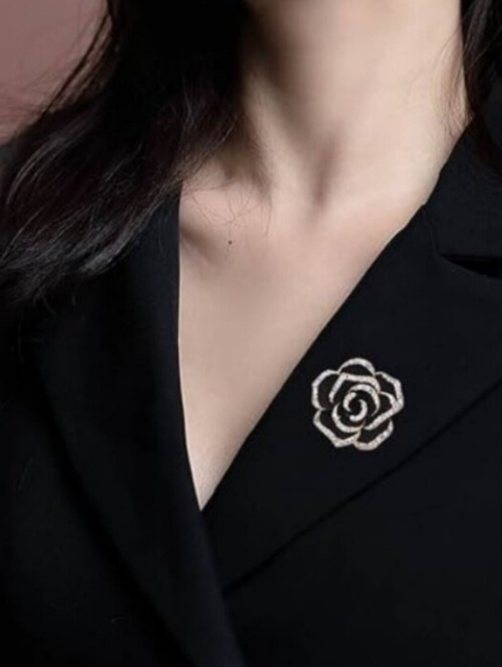 Fashion Jewelry Silver Rose Outline Brooch
